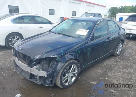 2009 Mercedes-Benz C 300 Luxury/Sport из США, поврежденный, VIN WDDGF54X49R051999